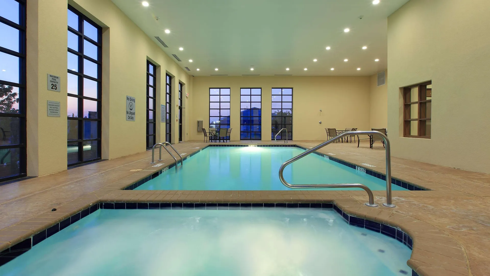 La Quinta By Wyndham Memphis Wolfchase Hotel