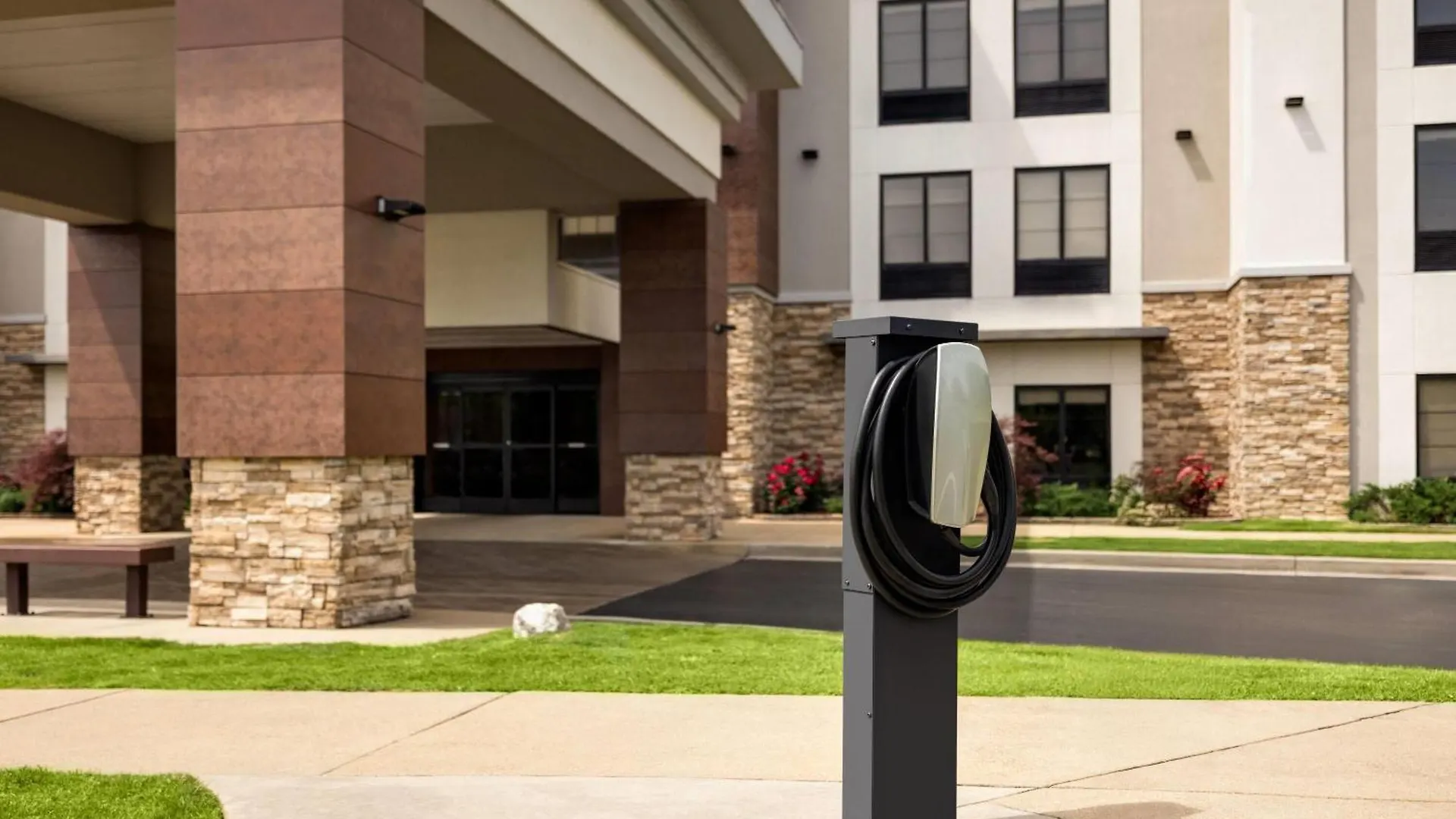 ***  La Quinta By Wyndham Memphis Wolfchase Hotel United States
