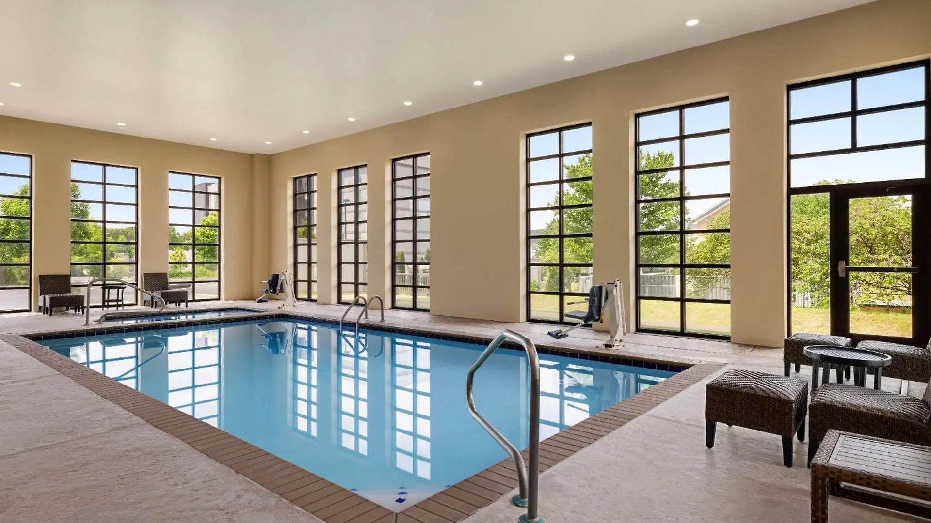 La Quinta By Wyndham Memphis Wolfchase Hotel