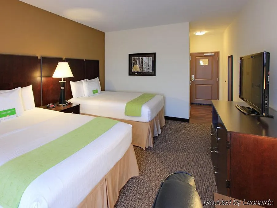 La Quinta By Wyndham Memphis Wolfchase Hotel