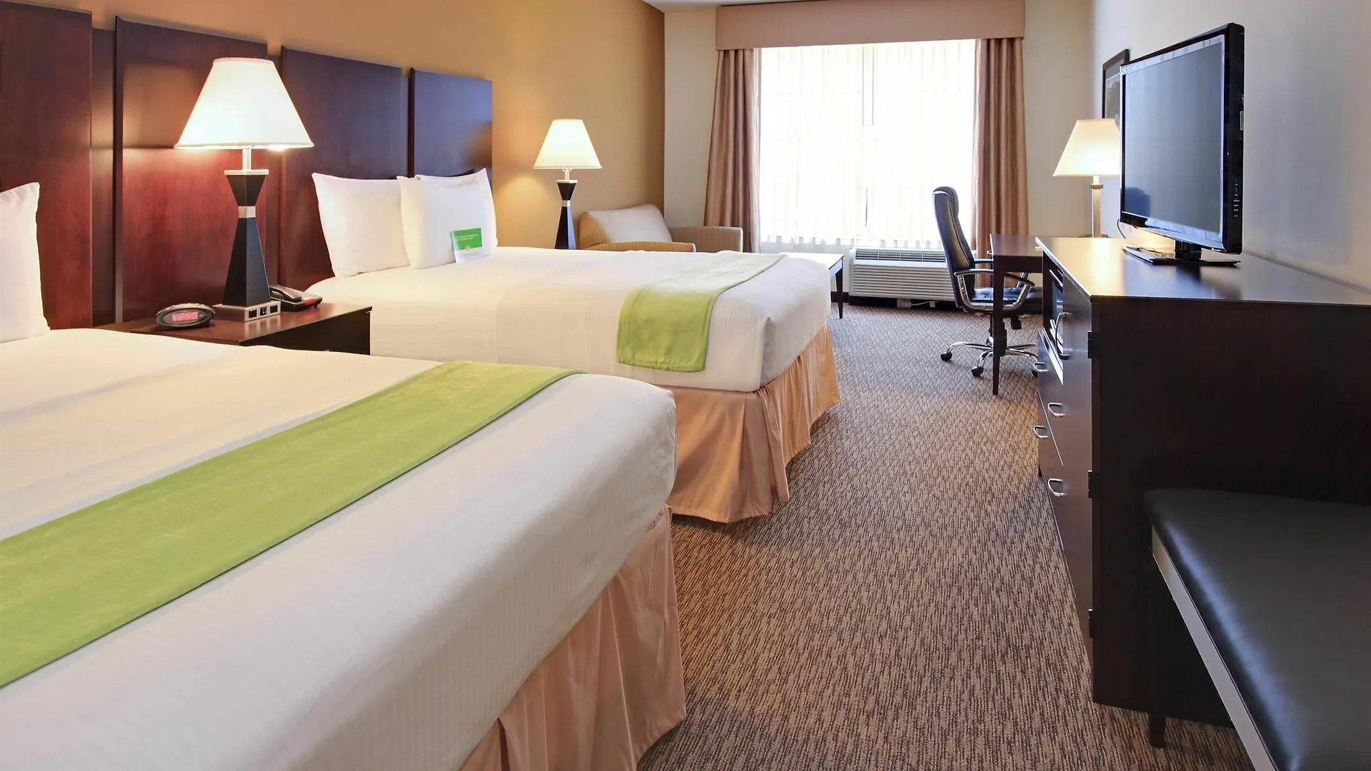 La Quinta By Wyndham Memphis Wolfchase Hotel